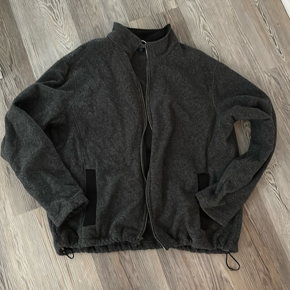 Land’s end full zip fleece men’s jacket.